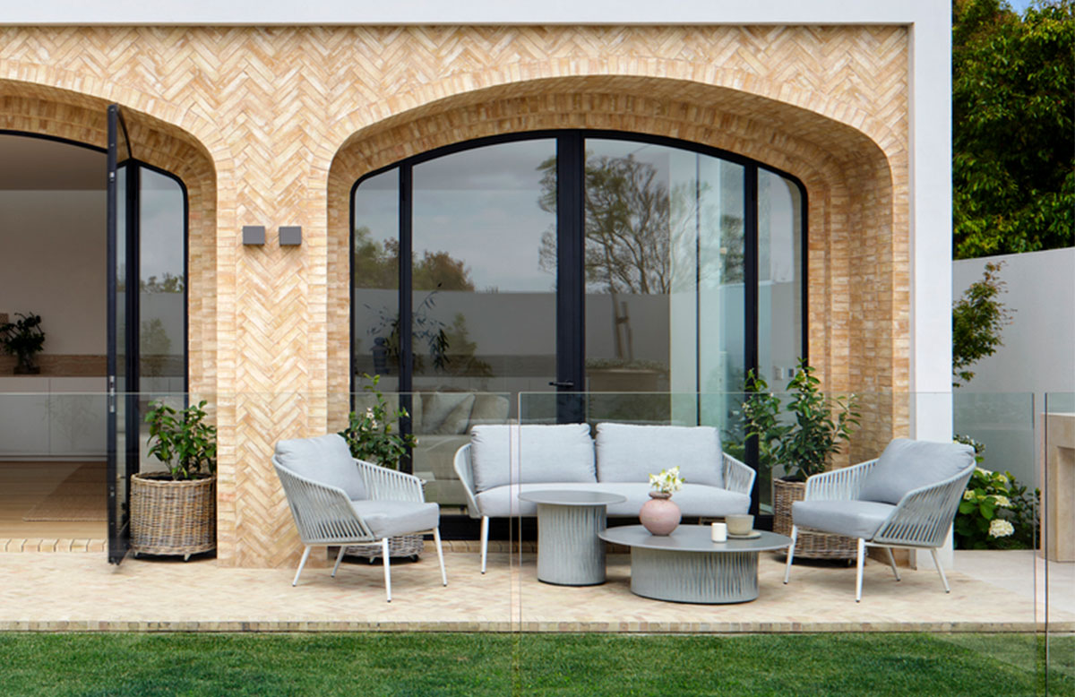 Est Living on creating a Mediterraneanstyle outdoor area KING