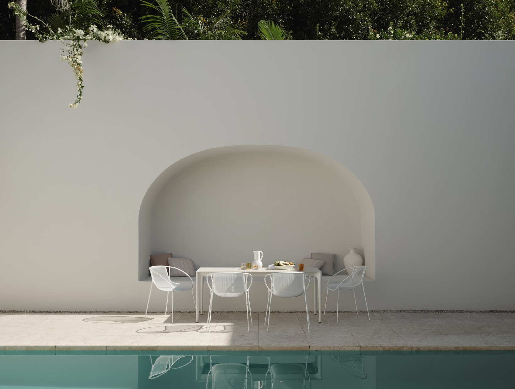 Outdoor Dining Tables for Effortless Dining