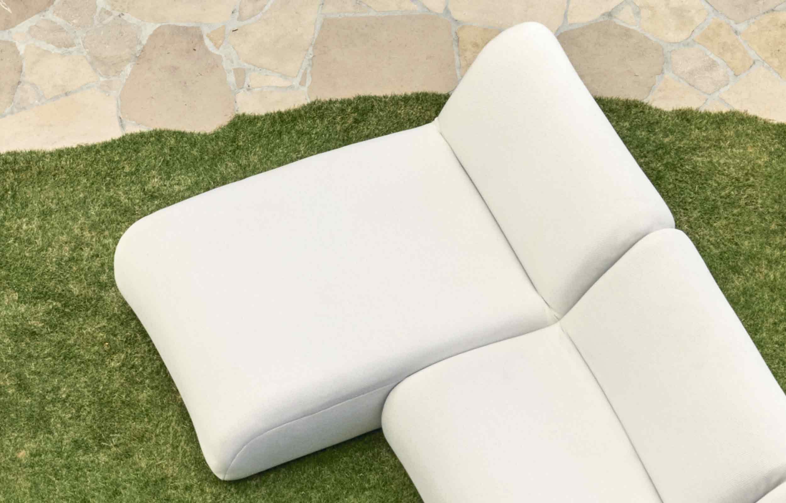 1977 Outdoor Sofa Chaise Module King Living
