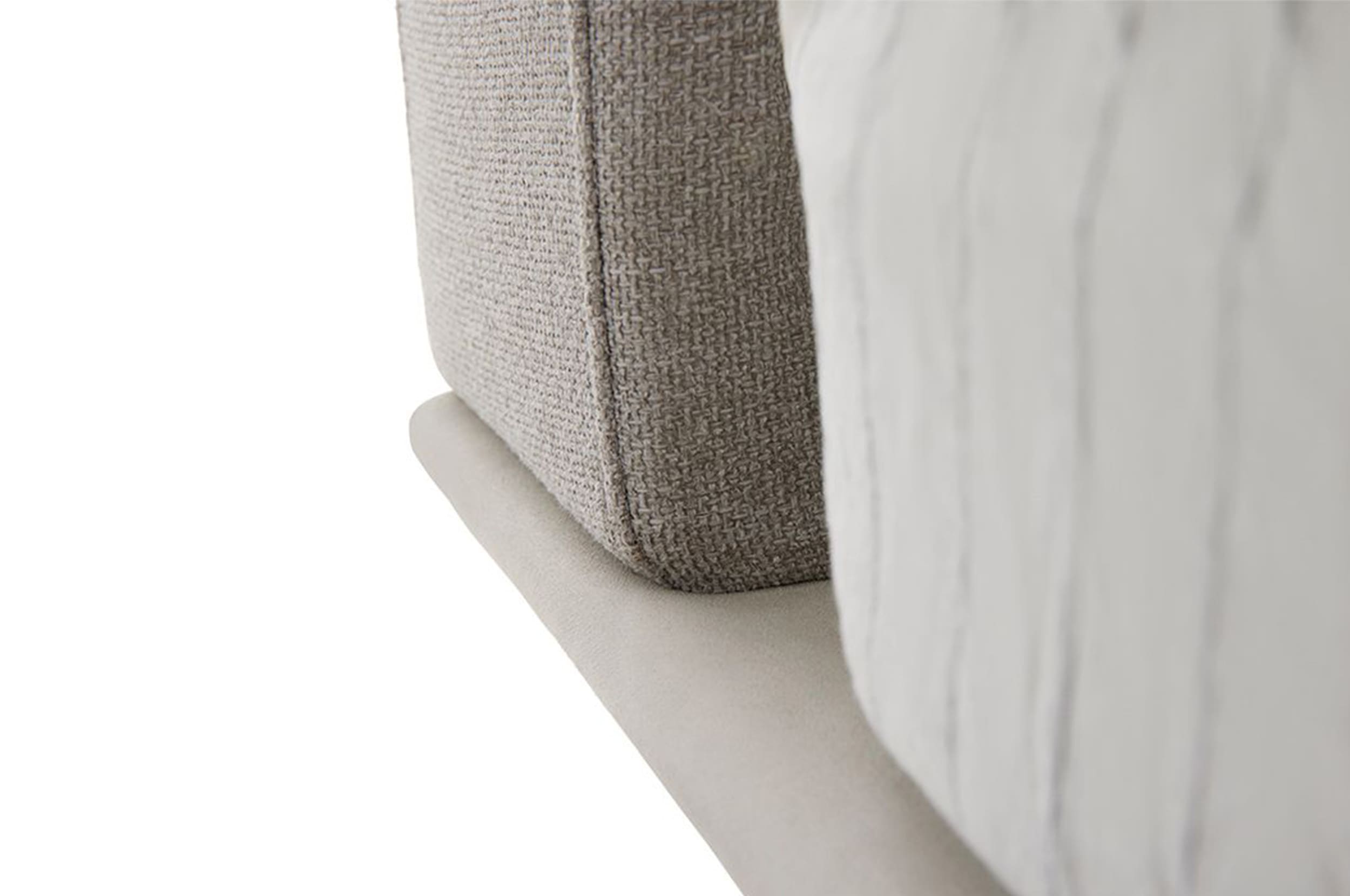 Bellaire Double Bed Smart Custom Futuro King Living